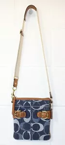 Original Coach Umhängetasche klassisches Muster blau Denim + brauner Lederbesatz - Bild 1 von 22