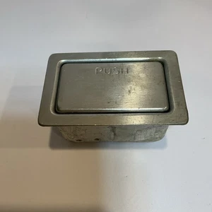 Vintage Aircraft Ash Tray SEQUAL 3130-4 PIPER 489-363 ? - Picture 1 of 11