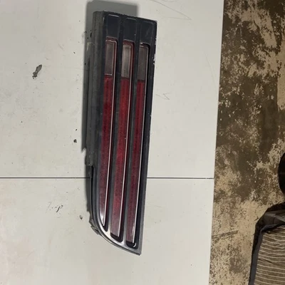 Luz trasera izquierda para conductor Pontiac Firebird Trans Am 74-78 - con cubierta Foto 1 de 4