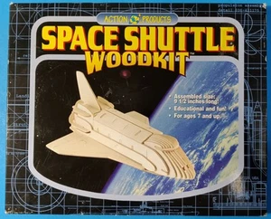 Space Shuttle Woodkit 2004 Educational and Fun, Action Products - Bild 1 von 2