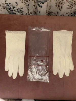 Guantes de Algodón Doble Tejido Pequeñas Perlas Blancas Cuentas Boda Novia De Colección Talla MEDIANA Foto 1 de 4