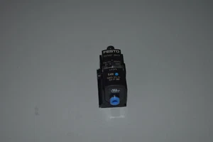 Festo Drucksensor SDE5-V1-O-Q4-P-M8 - Bild 1 von 2
