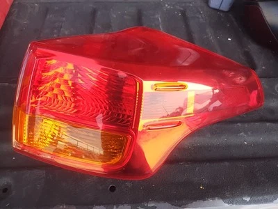  Toyota Rav4 2014 Luz Trasera Derecha Lado Copiloto Foto 1 de 4