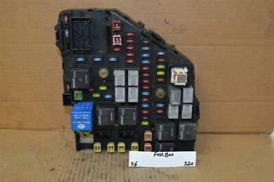 2006 Cadillac SRX Fuse Box Junction OEM 15208766 Module 320-x6 - Image 1 of 3