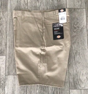 MENS DICKIES BIG WORK SHORTS / THICK CHINO SHORTS KHAKI STONE SIZE WAIST 40 - Picture 1 of 3