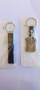 2 Portachiavi Medaglia Auto Mitsubishi Unisex Nuovo Logo Auto Pelle e Acciaio - Foto 1 di 6