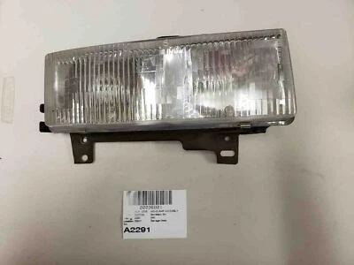 FARO LUZ CHEVY EXPRESS 3500 LADO DERECHO PASO DERECHO OEM 96 97 98 99 00 01 02 Foto 1 de 4