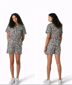Dickies Women's Medium Romper Jumpsuit Short Sleeve Animal Zebra Print Blk White - Picture 1 of 20