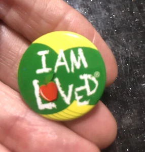 I Am Loved Love You Button Limiter Edition 2014 Diamonds 800 Helzberg Pin - Picture 1 of 2