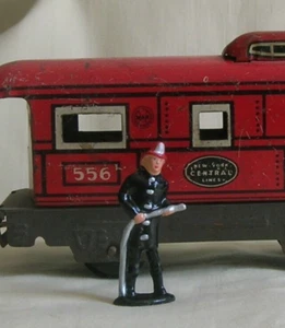 Fireman with hose, O scale tinplate model train layout figure, Reproduction - Picture 1 of 1