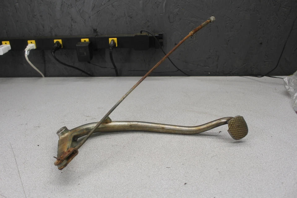 Honda Hawk II 400 CB400T 1978 pedal de freno trasero y acoplamiento E4-6497.ah Foto 1 de 4