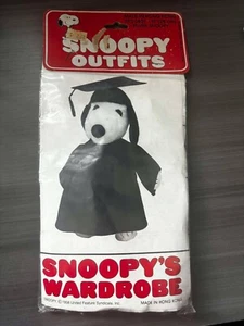 VTG NEW SNOOPY'S Wardrobe Medium Plush Snoopy 0821 GRADUATION Outfit 1958 RARE - Picture 1 of 4