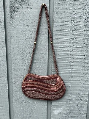 Bolso de mano vintage de noche con cuentas y lentejuelas de cobre con correa de 7 hilos bien hecho Foto 1 de 4