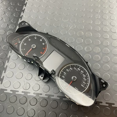 Audi A4 2013-2016 velocímetro automático ODO 140 k millas OEM 8K0920983 Foto 1 de 4