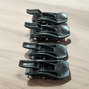 ALTITUDE "RIDER" ATTACCO SNOWBOARD RICAMBIO FIBBIE A CRICCHETTO (CAVIGLIA + PUNTA) - Foto 1 di 6