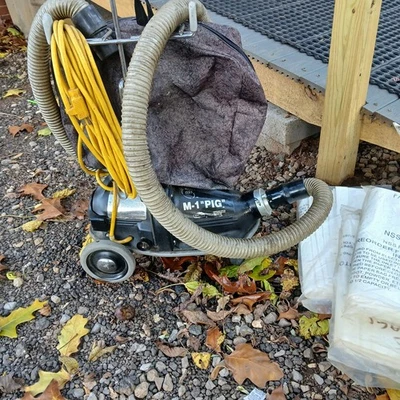 NSS M-1 PIG HEAVY DUTY PORTABLE VACUUM & NEW BAGS  - Image 1 of 4