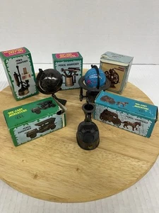 Lote de 8 sacapuntas miniatura fundidos a presión vintage - Imagen 1 de 18