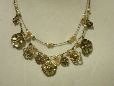 Collar de diseño de 2 hebras danés peregrino, flores, pedrería, perlas de imitación Foto 1 de 4