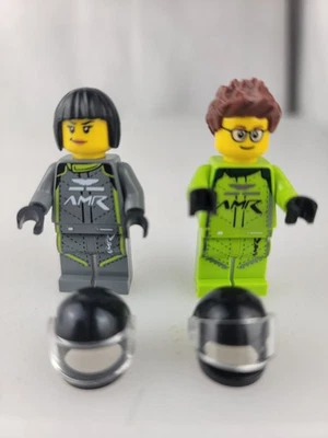 Solo Drivera LEGO SPEED CHAMPIONS: Aston Martin Valkyrie AMR Pro y Vantage GT3 Foto 1 de 4