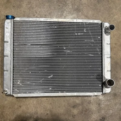 Radiador Northern 209624 28" x 19" GM Doble Paso Race Pro Radiador Foto 1 de 4