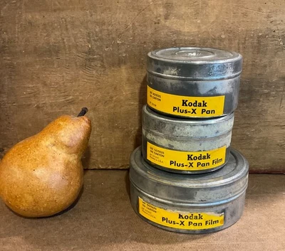Lote De Colección 3 LATAS DE PELÍCULA KODAK Plus-X Pan Película Botes de Estaño Metal Pátina VACÍA Foto 1 de 4
