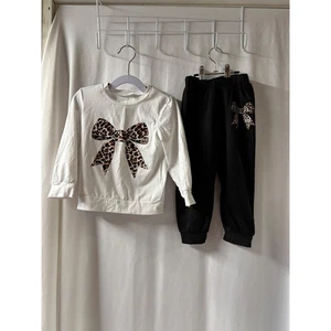 Kids White Long Sleeve Top & Black Pants Set Leopard Bow Print Outfit Size 2-3Y - Picture 1 of 6