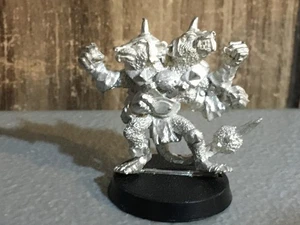 A30116 WARHAMMER BLOOD BOWL METAL SKAVEN TEAM SKUTTLESPIKE STAR PLAYER OOP GW - Foto 1 di 7