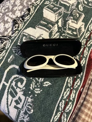 Gucci White Oval Frame Sunglasses Made In Italy with Case - Image 1 of 4