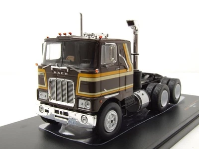 Mack Serie F Trattore 1977 Marrone Modellino 1:43 Ixo Models - Immagine 1 di 4