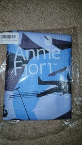 ANNIE FIORI -TOALLA DE GOLF CAMUFLAJE CON CLIP- MICRO-NUEVA-34" X 20" - Imagen 1 de 3