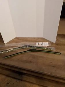 Wiper Blades With Frames 2- 22" - Picture 1 of 4