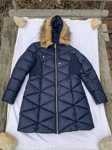 GUESS Women's XL Fur Trimmed Hooded Full Zip Puffer Jacket NWOT Navy Blue MINT!! - Picture 1 of 12