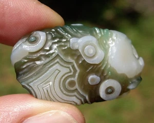 Transluzenter grüner natürlicher Gobi Wüstenachat "Gobi Stein", 10,1 g - Bild 1 von 16