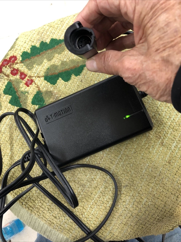 NEW T.MOTION TP2 FOR RISER/RECLINER CHAIR.29V,2.5A,72.5W WORKS - Image 1 of 4