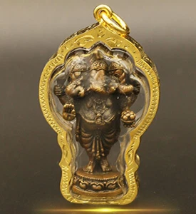 Ciondolo Lord Ganesh 3 teste dio indù oro micron Om gioielli amuleto tailandese - Foto 1 di 3