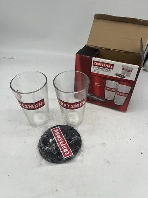 CRAFTSMAN Juego de regalo de vidrio de pinta de 2 vasos con posavasos de hojalata (NUEVO) Foto 1 de 4