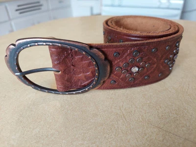 Cinturón Abercrombie Mujer Talla Pequeña 31 Western Tachonado Cuero Marrón Hebilla Metal Foto 1 de 4