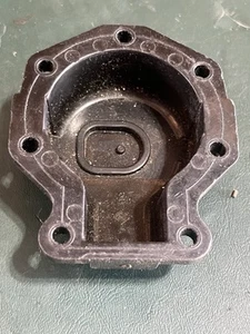 25 30 hp Johnson Evinrude carb FLOAT CHAMBER 333116 0398068 two stroke some 6 8 - Picture 1 of 5