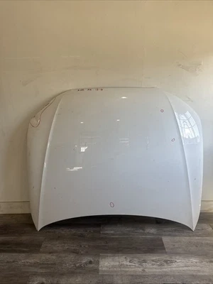 Capô painel Audi A4 2013 2014 2015 2016 fabricante de equipamento original - Imagem 1 de 4