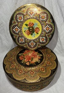 2 biscotti biscotti vintage latta look perline disegno floreale made in Holland & England - Foto 1 di 9