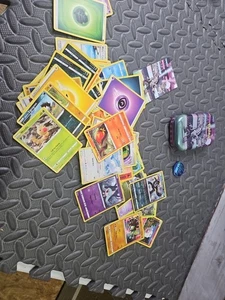 50 Pokémon Cards - Picture 1 of 10