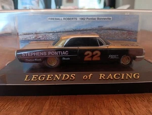 FIREBALL ROBERTS LEGENDS OF RACING #22 STEPHENS PONTIAC 1962 BONNEVILLE  - Picture 1 of 5