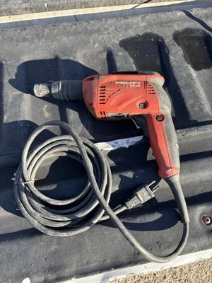 Pistola de tornillo para paneles de yeso Hilti SD45 USADA funciona Foto 1 de 4