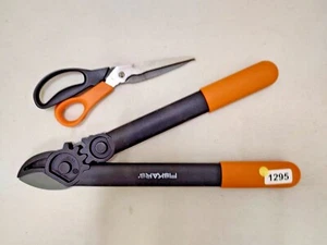 Juego de 2 tijeras y cortadoras Fiskars M7E - Imagen 1 de 4