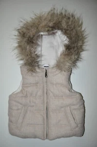 Baby Gap Toddler 12 - 18 months Oatmeal Zip Up Hooded Vest Insulated Referencia - Picture 1 of 6