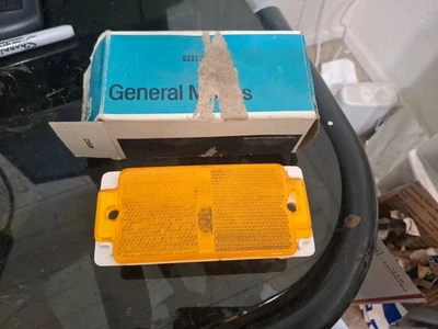 NUEVO DE LOTE 1976 77 OLDSMOBILE LUZ MARCADORA LATERAL ÁMBAR FRONTAL LENTE OEM 926917 GM Foto 1 de 4