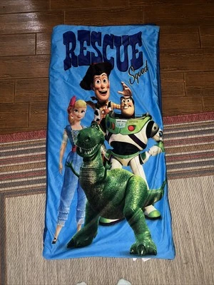 Saco de dormir azul Toy Story 4 Rescue Squad Woody Buzz Rex saco de dormir Foto 1 de 4