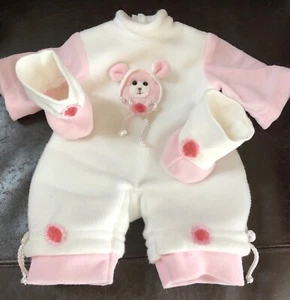 Baby Frottee Strampler 54 cm und Stoffschuhe, Beige-Rosa, für Sitz u Liegen - Bild 1 von 5