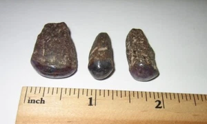 3 POLIERTE / RAUE NATÜRLICHE 0,9"- 1" STERN RUBIN SAPHIR KRISTALLE INDIEN ~ 21,2g *4 - Bild 1 von 3