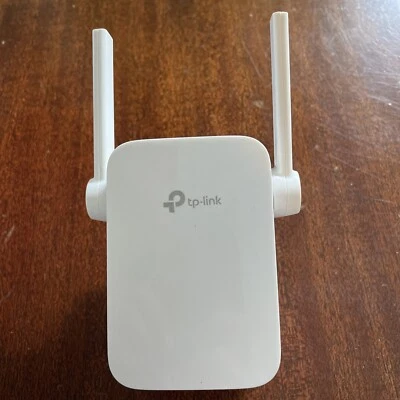 TP-Link RE105 (TL-WA855RE) N300 300Mbps Wi-Fi Range Extender, Repeater, Booster - Image 1 of 3